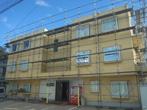 八街市のマンション施工は『艶有り』塗装！